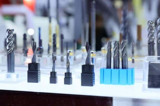 Different types of milling cutting tools including end mills and drill bits