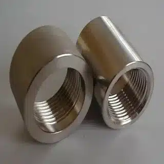 Stainless steel cylindrical parts with precision internal threads created by thread machining