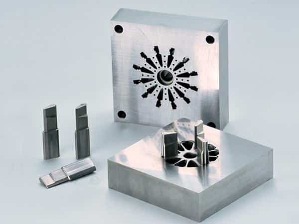 What Are Precision Mold Components Types Functions and Applications