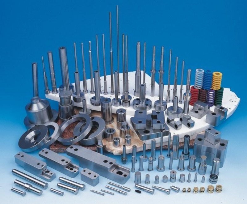 What Are Precision Mold Components Types Functions and Applications