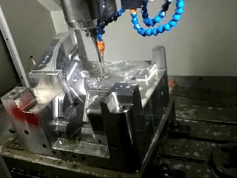 Complex mold component CNC machining process showing multi-axis milling and stable cutting conditions for long-term OEM tooling projects